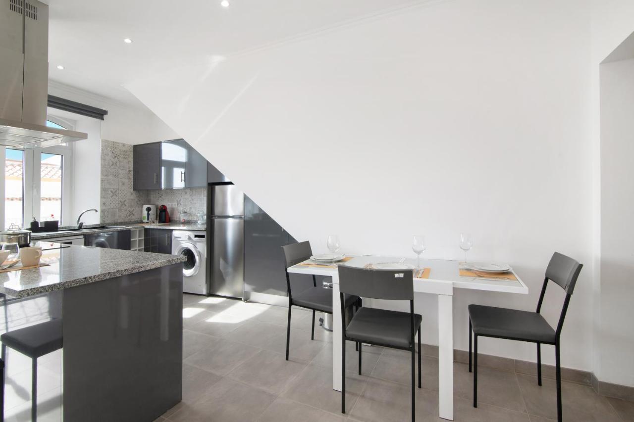 Traditional 3 Bedroom Apartment Alte Exterior foto